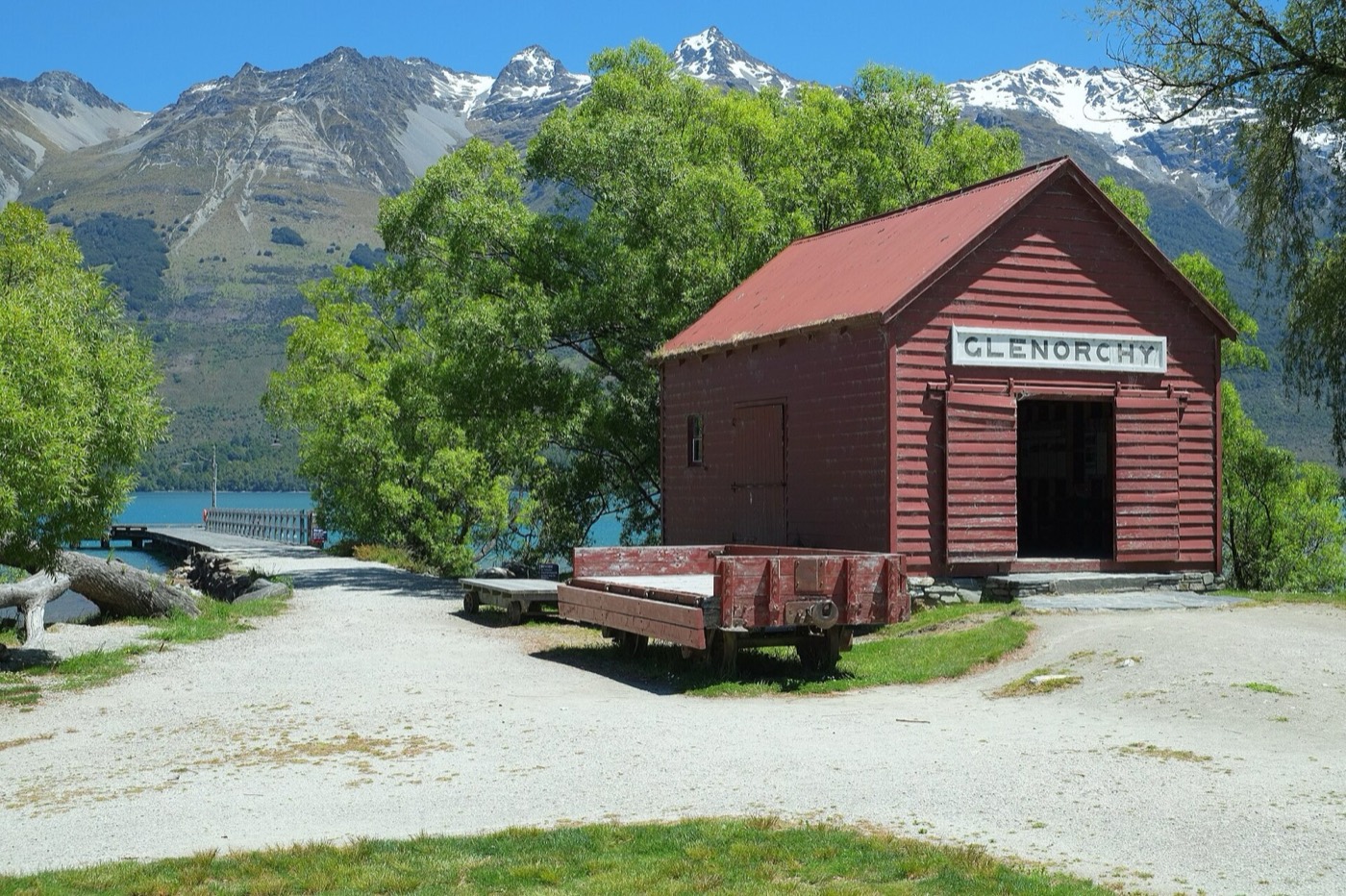 Glenorchy 码头与红屋